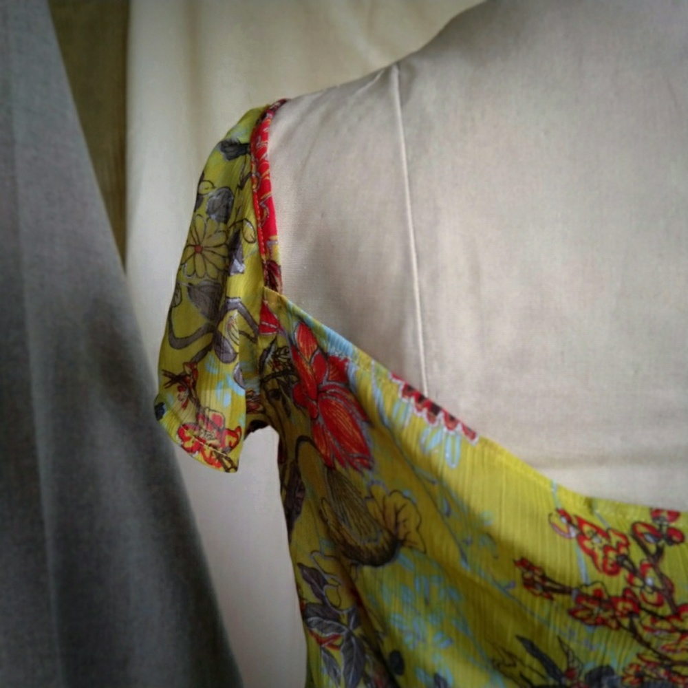 Coco & Chase blouse - cap sleeve M - Picture 2 of 7